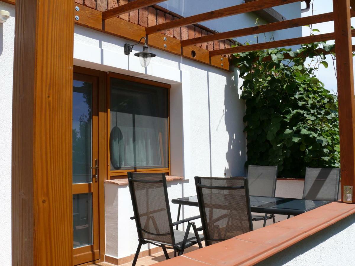 Sara Apartman Hévíz Exterior foto